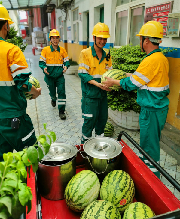 南寧紅獅開(kāi)展“金秋送爽，心系員工”活動(dòng)