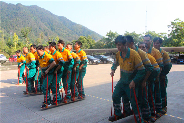 建德紅獅開(kāi)展“愛(ài)祖國(guó)、愛(ài)紅獅”迎國(guó)慶趣味活動(dòng)